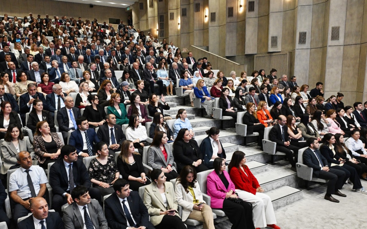 AHİK-də gender məsələlərinə həsr olunan tədbir keçirilib -